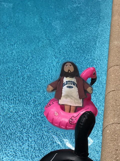 Flat Jesus Hits the Pool