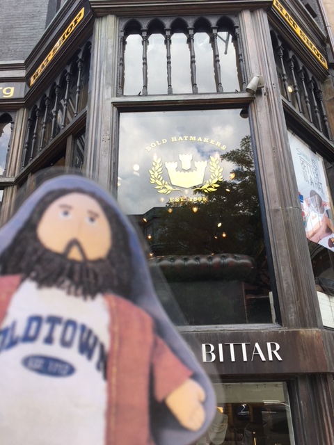 Flat Jesus Shopping in Boston